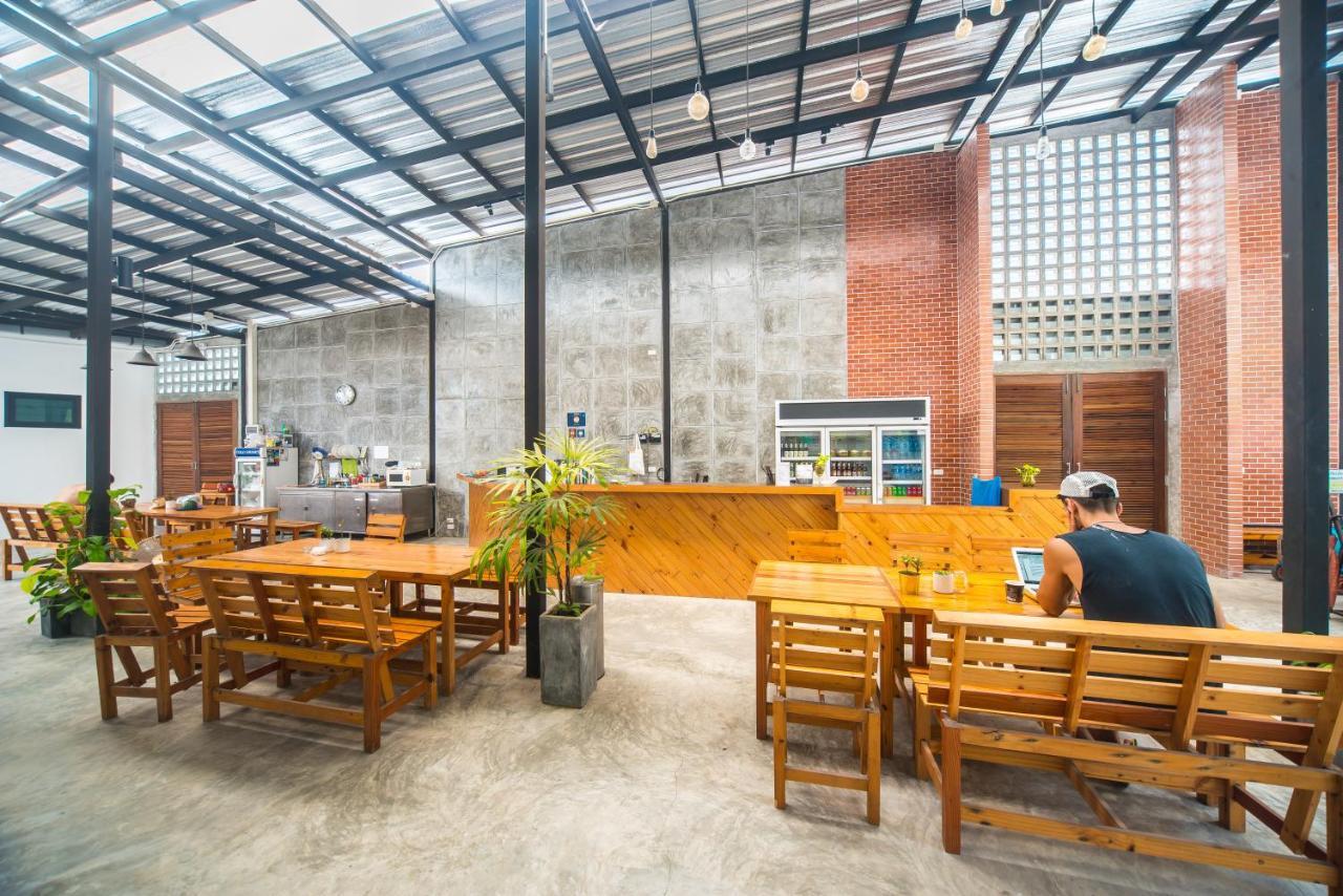 شاطئ بانغ تاو Chillhub Hostel Phuket المظهر الخارجي الصورة